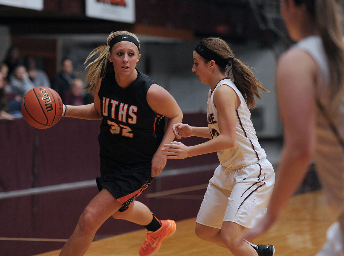 Defensive battle in historic Wharton Field House